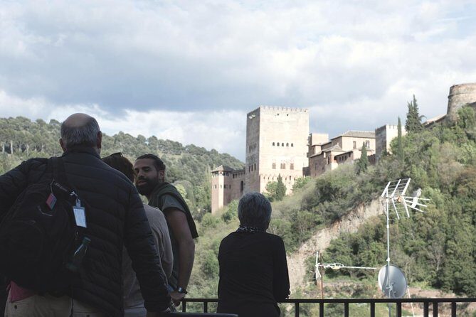 Granada's Hidden Treasures: Albayzin and Sacromonte Walking Tour - Walking Albayzín: squares, history in the walls, and lots of steps