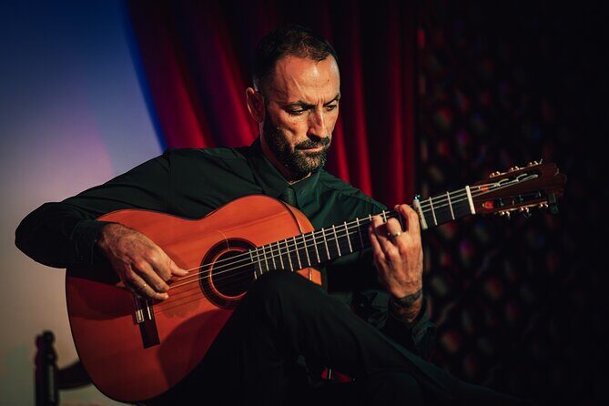 Grenada: Flamenco Palace, the best show in the center - Who This Flamenco Show Fits Best in Your Granada Plan
