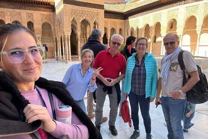 Guided tour of La Alhambra with tickets included - Priority access to the Nasrid Palaces, with guaranteed tickets