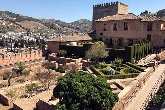 Guided tour of the Alhambra: Generalife and its gardens - How the tour pace feels (and why timing matters)