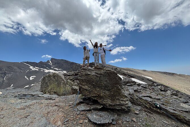 Hiking experience in the High Sierra Nevada National Park - Pace, group size, and how the day stays enjoyable