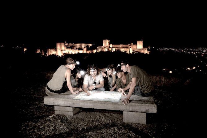 Night Adventure Tour, Play Granada Original - Getting started at Carrera del Darro: simple meeting, no pickup