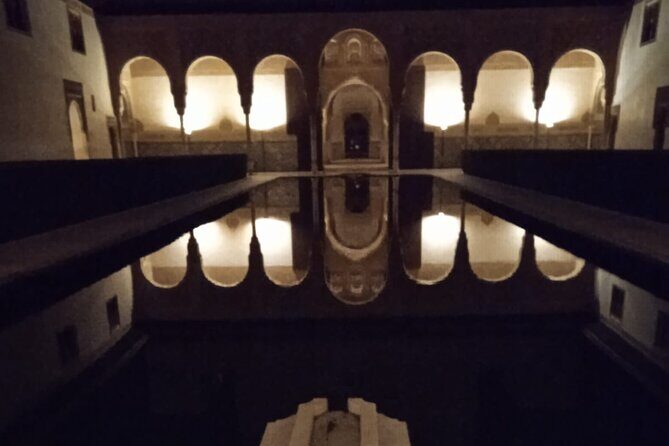 Night Tour of Alhambra and the Nasrid Palaces - Alcazaba esplanade and the Mirador de San Nicolás perspective
