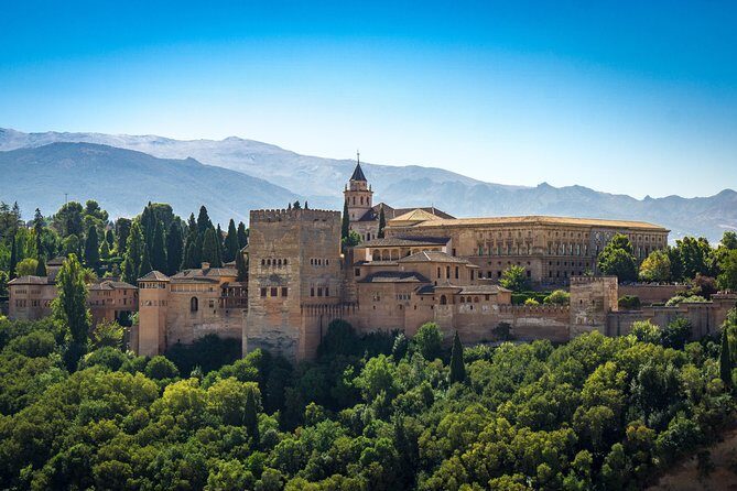 One-Way Private Transfer From/To Granada Airport - Getting from Federico García Lorca Airport to Granada