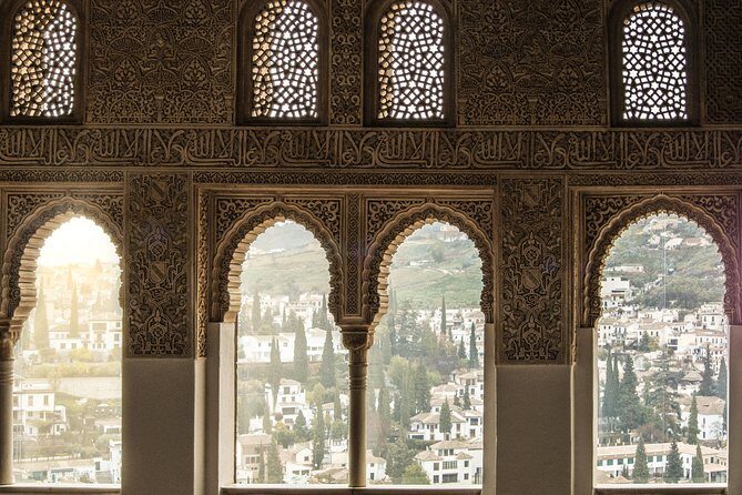 Private 3-hour Alhambra tour with tickets - Key highlights worth planning for