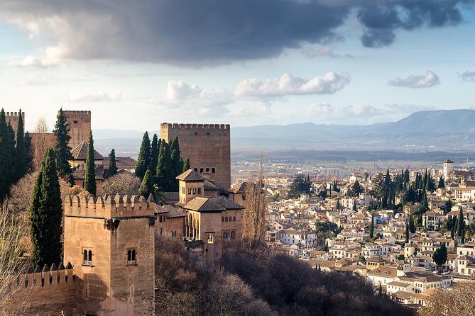 Private 3-hour Alhambra tour with tickets - Your 3-hour route through the Alhambra complex