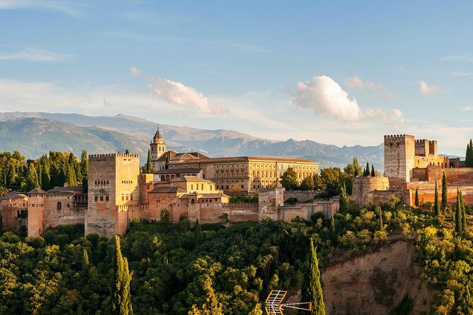 Private 3-hour Alhambra tour with tickets - Who this private tour is best for