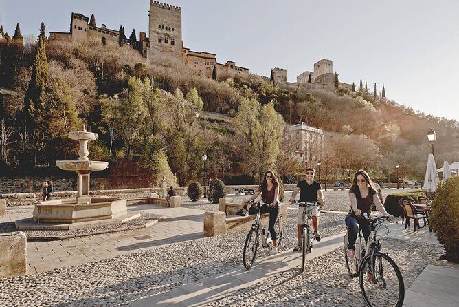 Private Electric Bike Tour with Play Granada - Abadia del Sacromonte: a pause for setting and scale