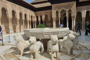 Private excursion to the Alhambra and Generalife - Nasrid Palaces at the Heart: Mexuar, Comares, and Lions