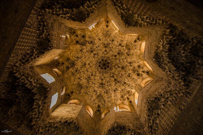 Private Tour to The Alhambra with Nasrid Palaces in Granada - Why the Alhambra feels easier with a private route