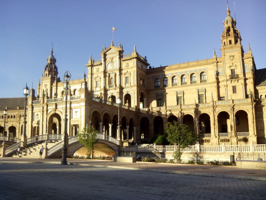 Sevilla Full-Day trip from Granada - Using your free time well: what to do with about 90 minutes