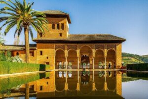 Skip-the-line Alhambra and Nasrid Palace Tour in Granada - Meeting point on P.º del Generalife: the calm start