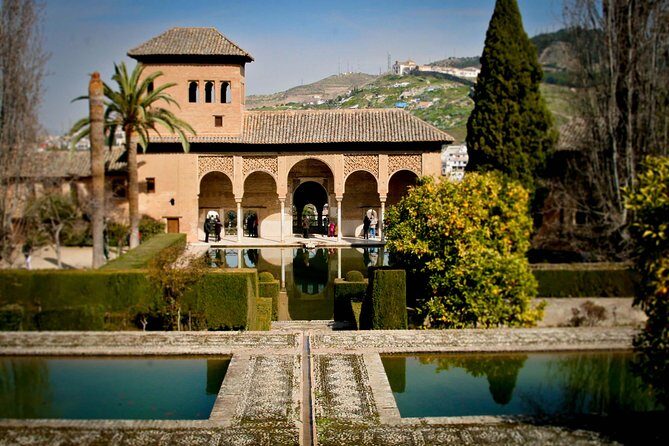 Skip the line: Alhambra Palace and Generalife Gardens Private Guided Tour - Practical Tips: Passport Details, Strict Timing, and Comfortable Walking