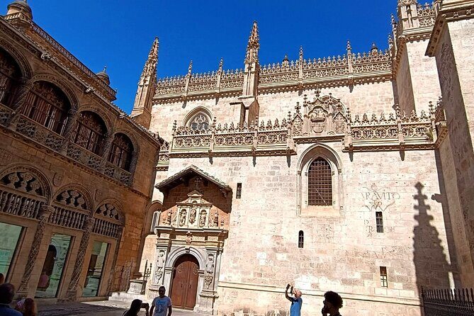 Stroll through Granada: historic center and Albayzín - Why This 2-Hour Granada Walk Works