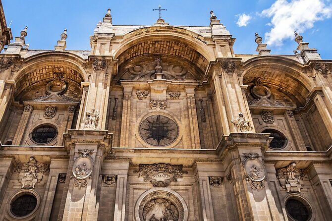 Stroll through Granada: historic center and Albayzín - Stop 1: Plaza de Isabel La Catolica for Your Quick Orientation