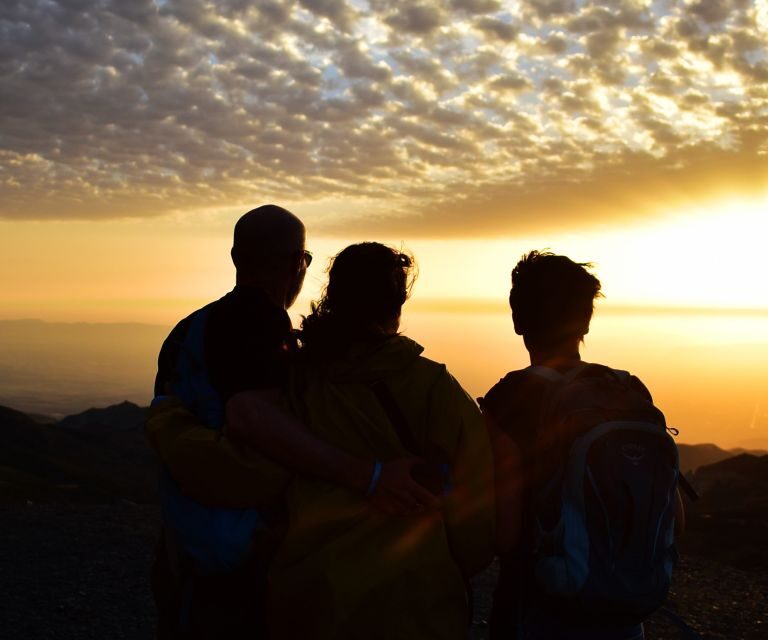 Sunset in Sierra Nevada at 2,500m altitude - Wildlife you might see (and how to set expectations)