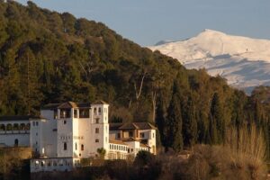 Sunset Walking Tour in Albaicín & Sacromonte - Price and what you get for about $18.14