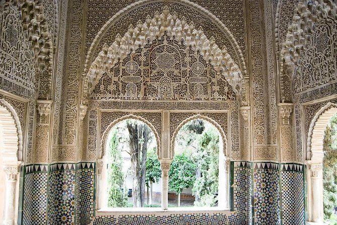Tickets included: Alhambra Tour (Gardens, Alcazaba, Generalife) - Who This Tour Suits Best (and Who Might Reconsider)