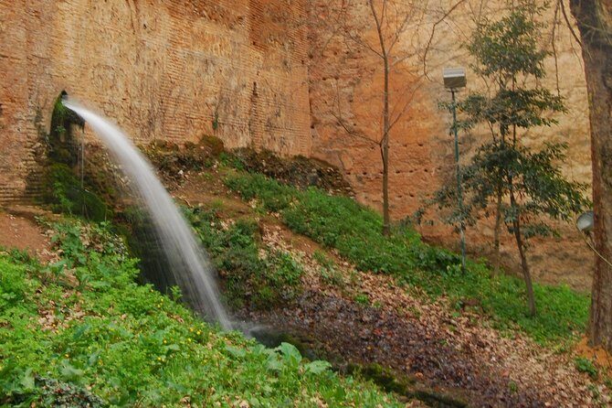 Water paths. Private adventure and history tour - La Silla del Moro: top views and medieval space planning